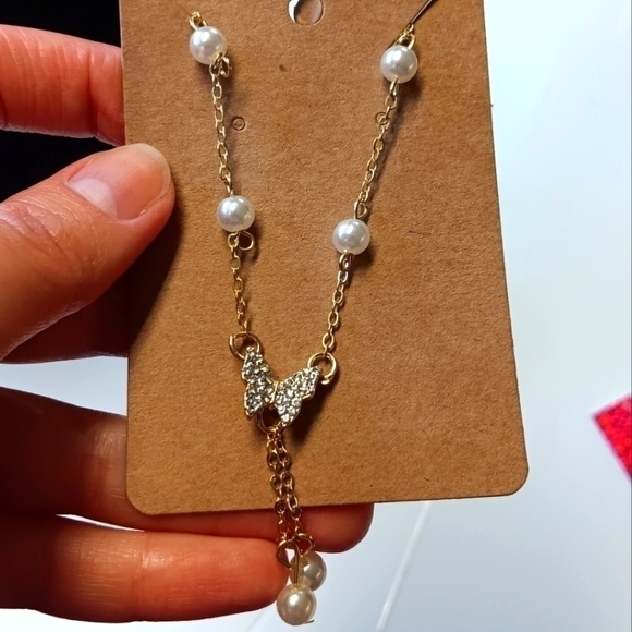 Pearl Gold Butterfly Pendant Necklace Rhinestones 90s Fairycore Dainty Whimsy - Picture 5 of 5